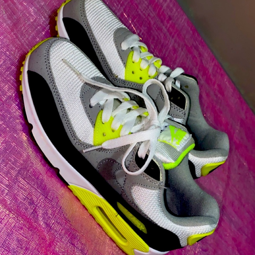Women Size 7 Air Max 90 Gray/Volt
